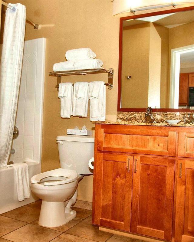 Candlewood By Ihg Hotel