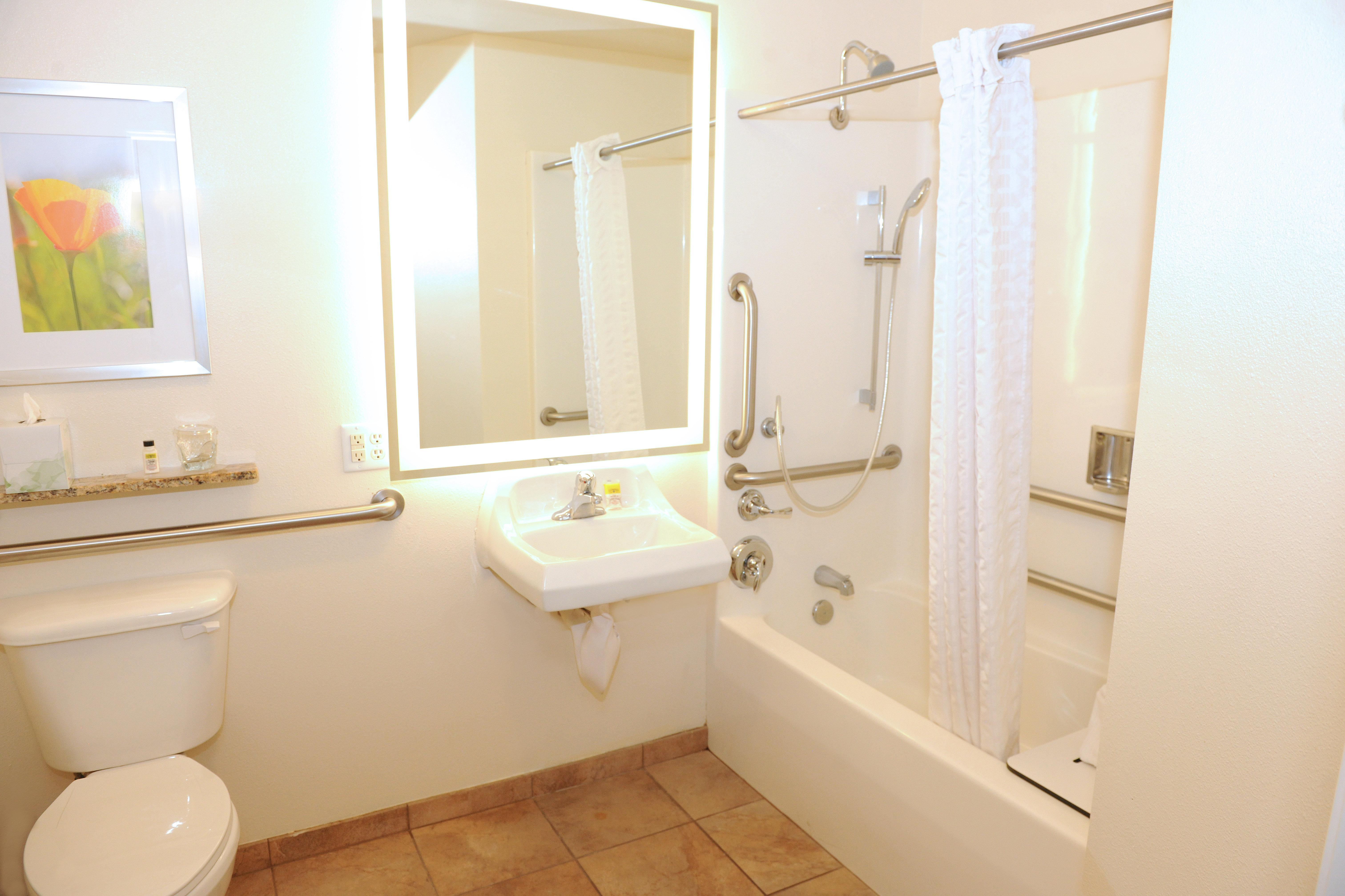 Candlewood By Ihg 2*