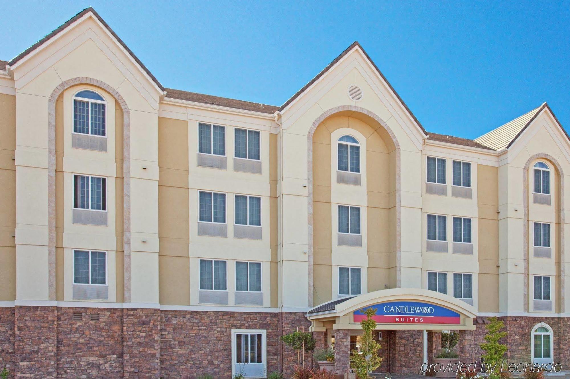 Candlewood By Ihg 2*